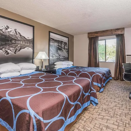 Super 8 By Wyndham Boise Hotel